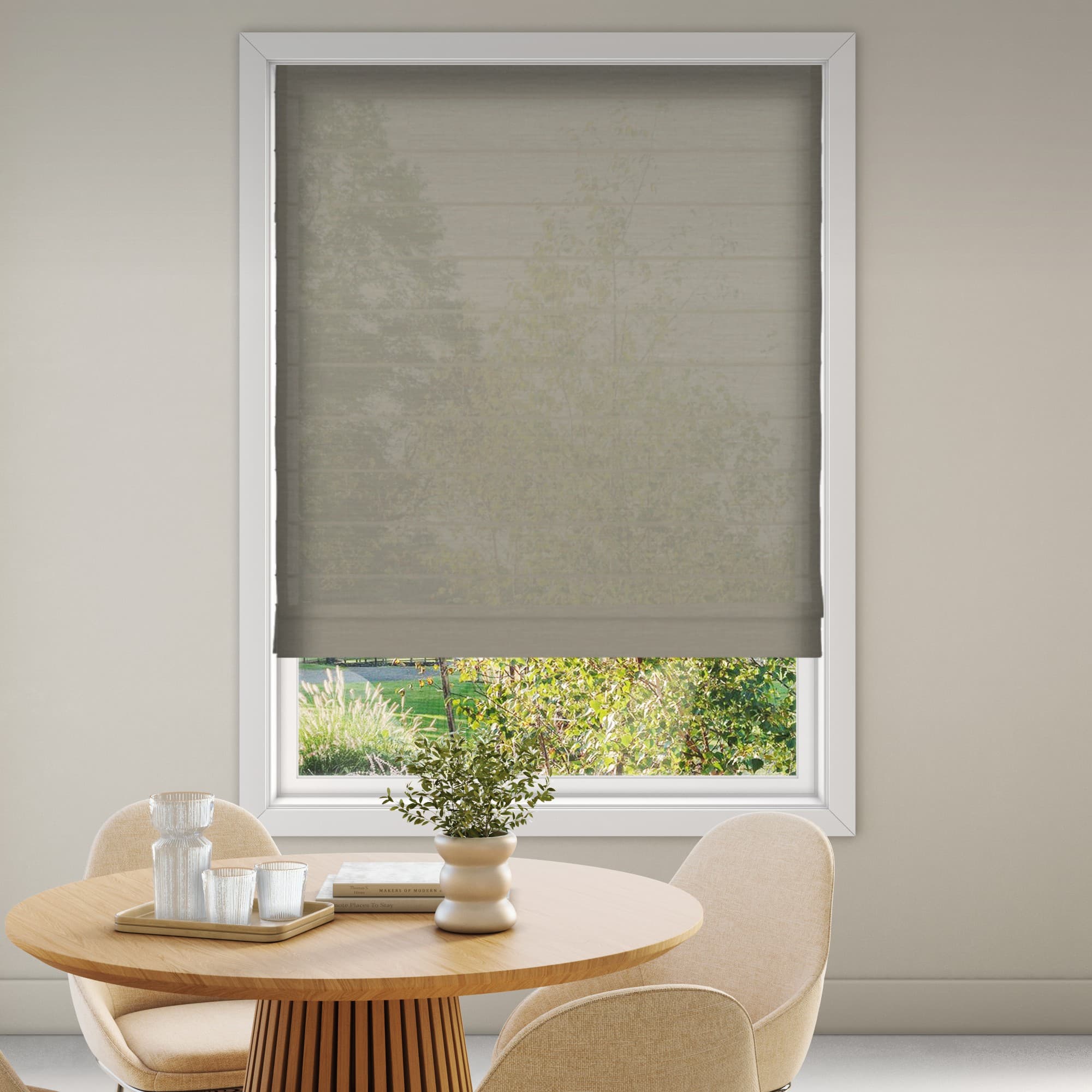 Tormes 9889 Roman Blind