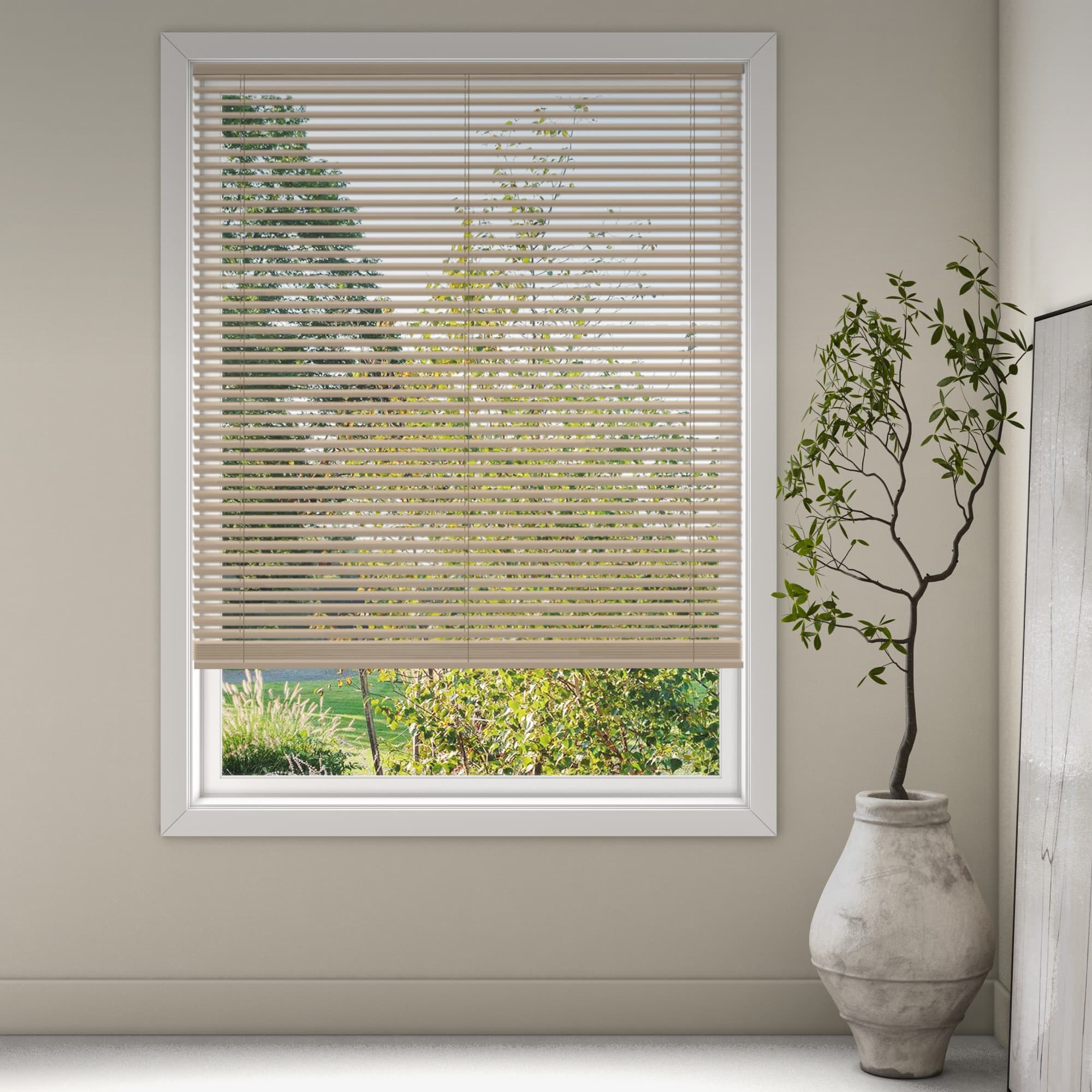 Robust 8334 Wood Venetians