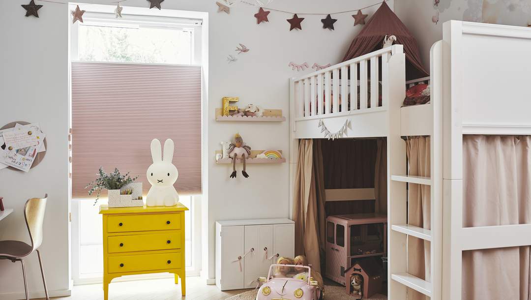 Stores Duette® Luxaflex - Chambre d'enfant