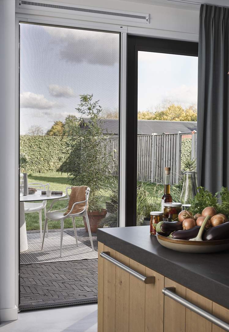 porte moustiquaire sur mesure