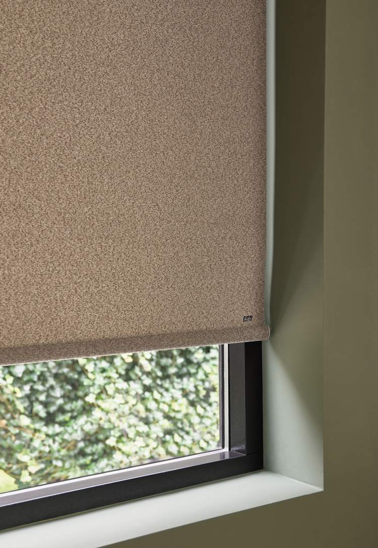 store à rouleau avec sous-latte recouverte de tissu