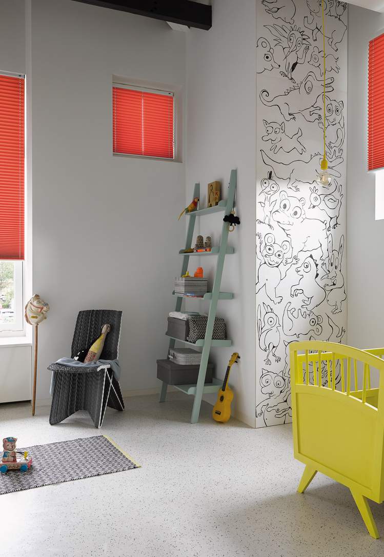 stores plissés orange pour la chambre d'enfant