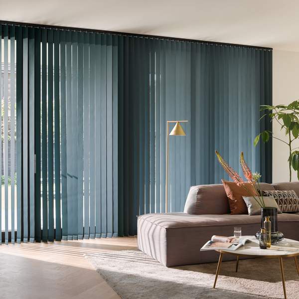 Les lignes verticales dans votre intérieur : pourquoi et comment les utiliser ?
